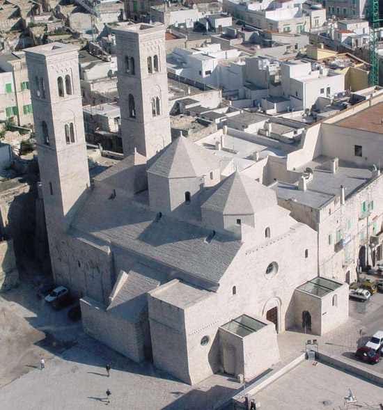 Telecamere a Molfetta: passa il Giro d�Italia